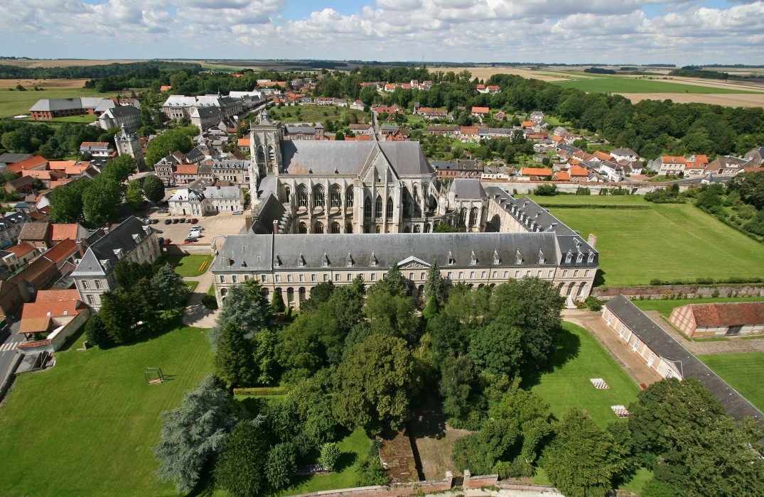L’abbaye de Saint Riquier, une histoire hors du commun