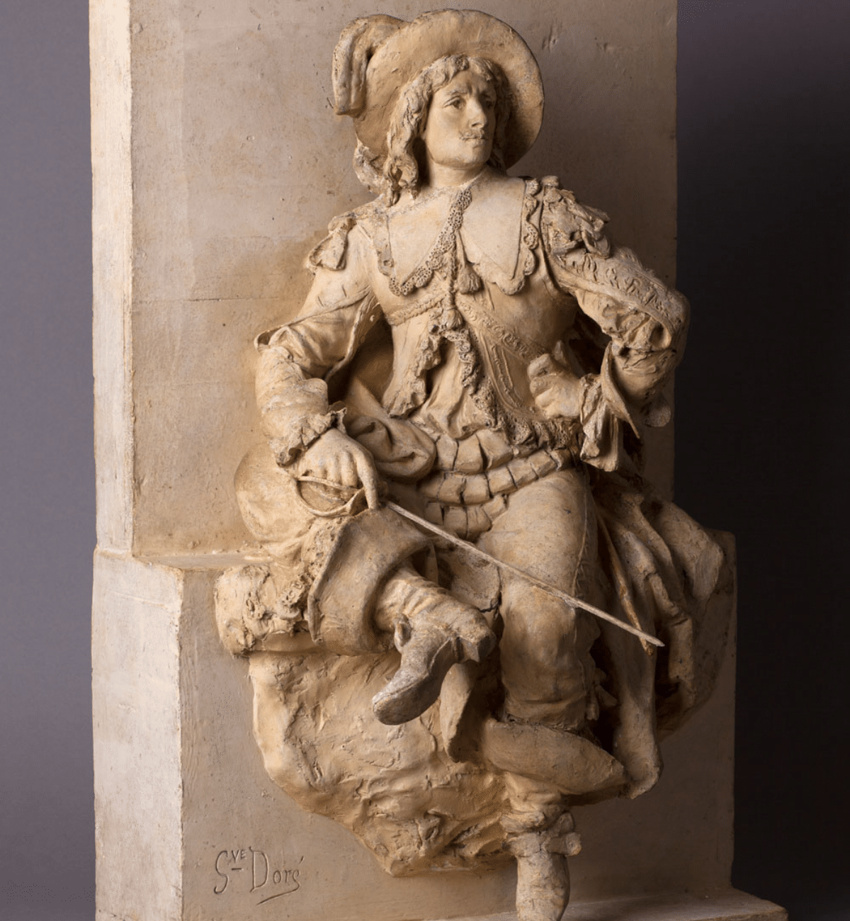 5. Gustave Doré (1832-1883), maquette en plâtre de la figure de d'Artagnan pour le monument Alexandre Dumas à Paris, vers 1883