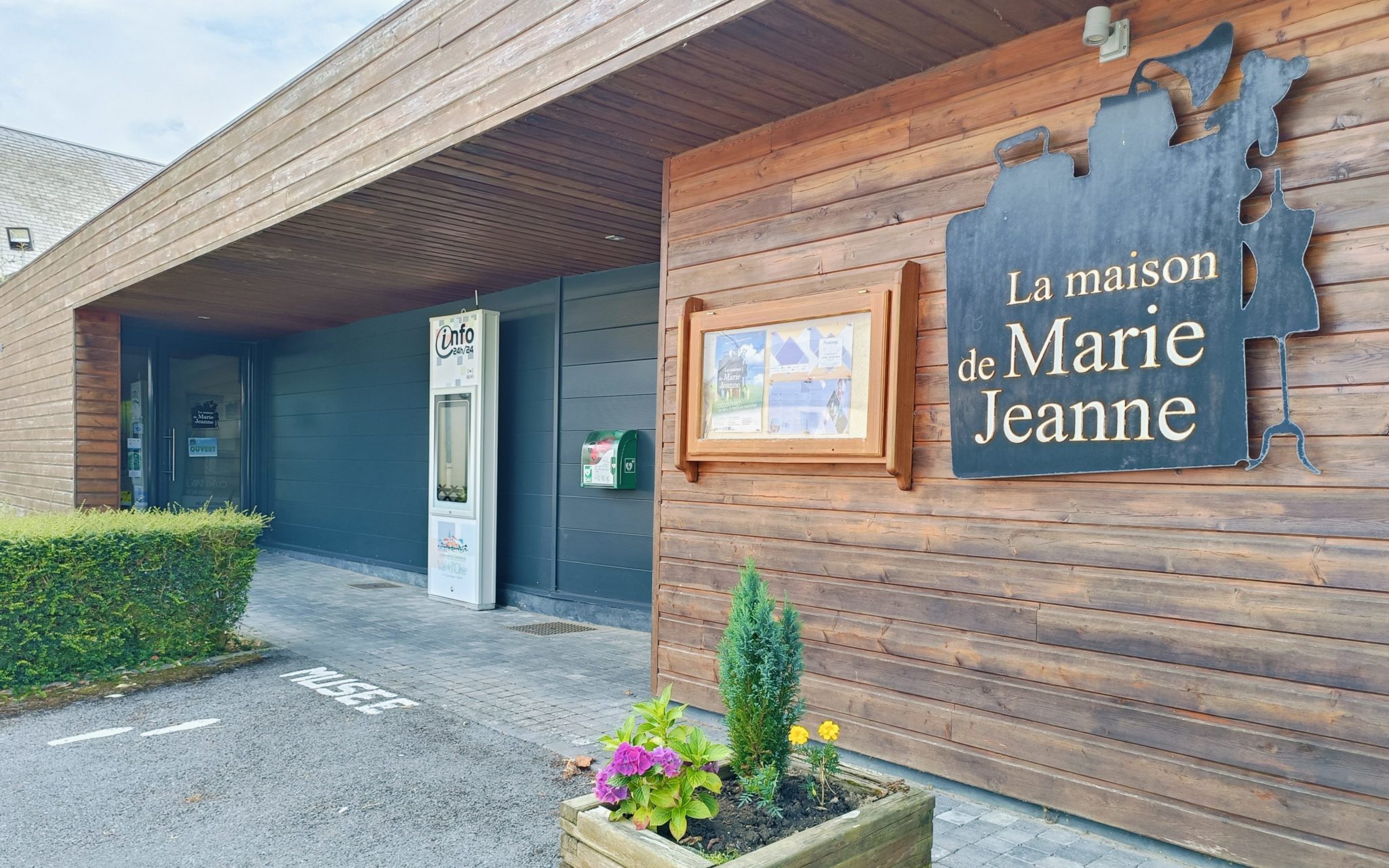 Nouvel adhérent : la maison de Marie-Jeanne et l'écrivain Stevenson